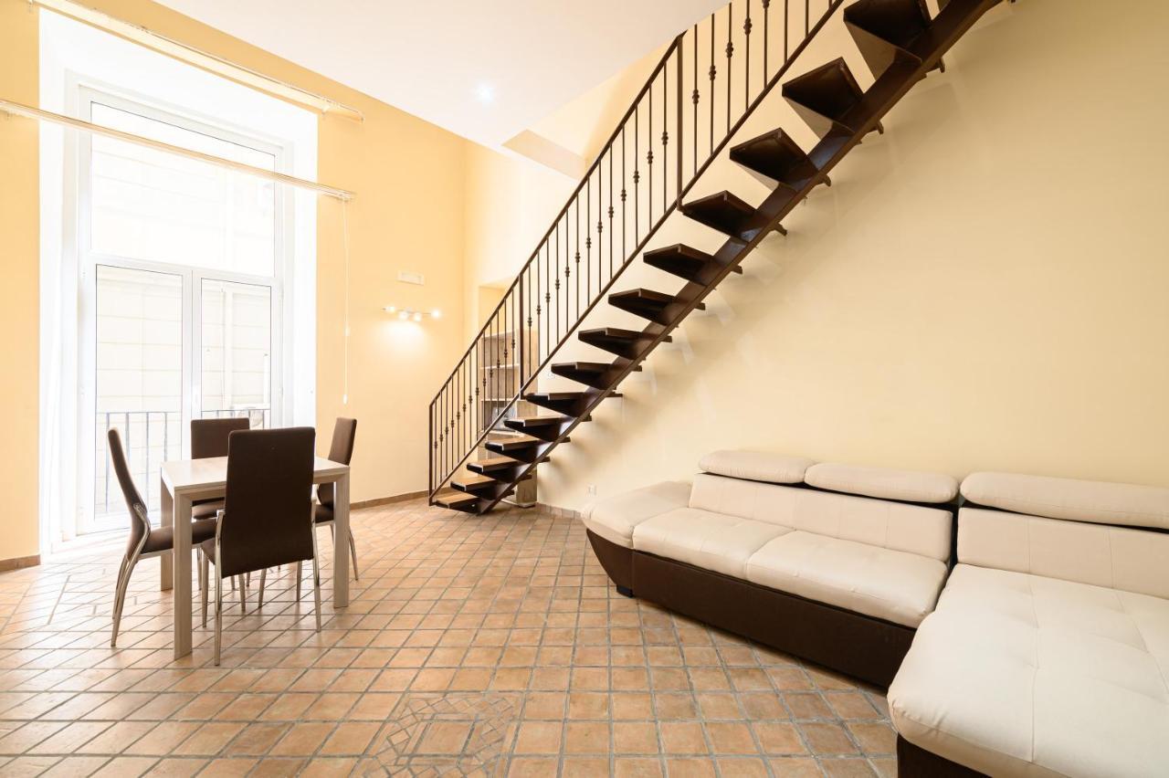 Piazza Portanova Appartement *